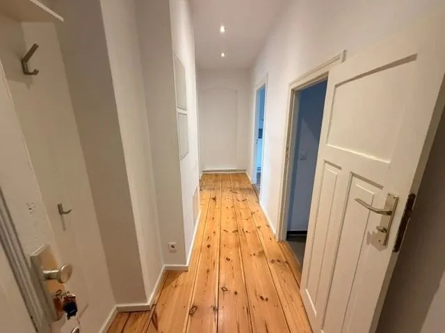 Großzügige 2-Zimmer Wohnung mit Balkon in Reinickendorf! — photo 1